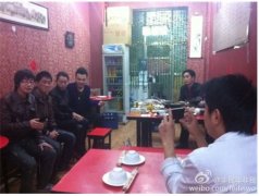 活動策劃公司著名拍客 非我非非我自創(chuàng)手機娛樂節(jié)目獲企業(yè)贊助